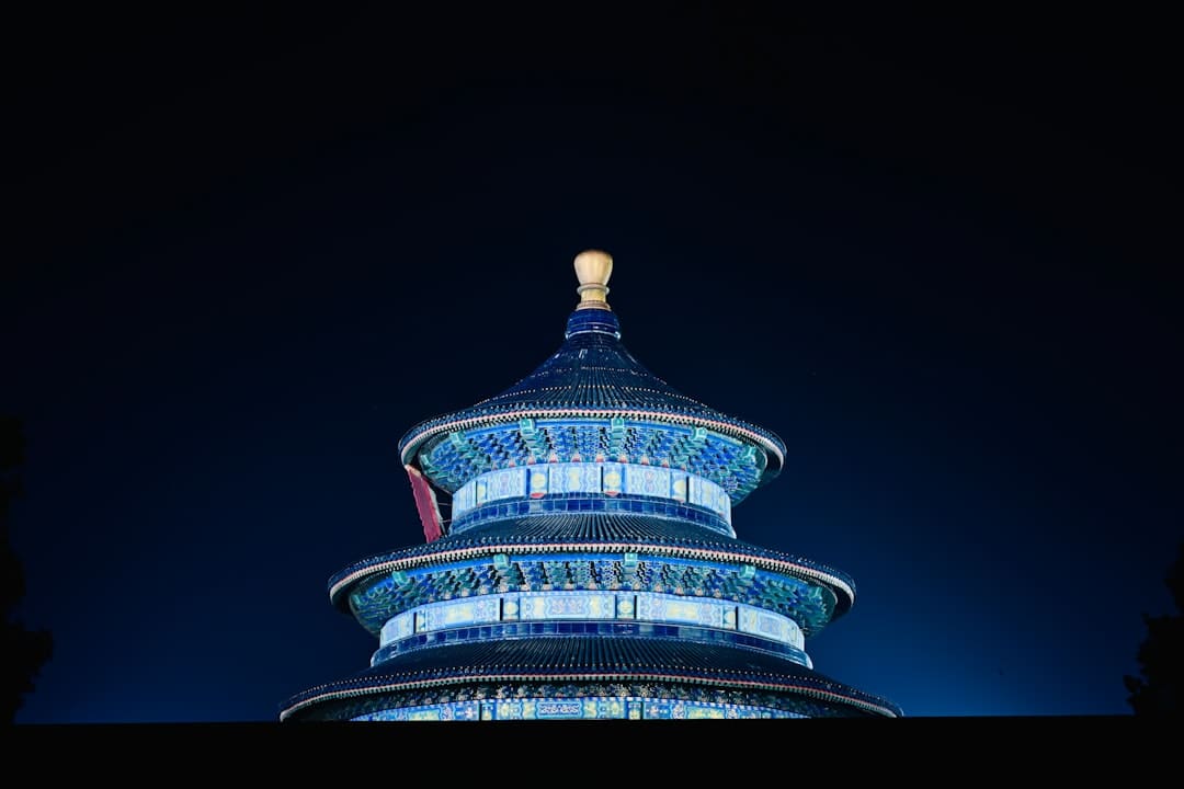http://upload.mnw.cn/2025/0117/1737076863657.jpg